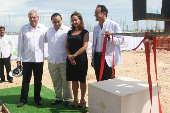 alex-zozaya-claudia-ruiz-massieu-roberto-borge-angulo-amresorts