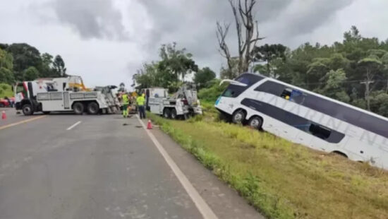 Tragedia En Brasil: Un Micro Volcó Y Murió Una Argentina Con Su Hijo ...